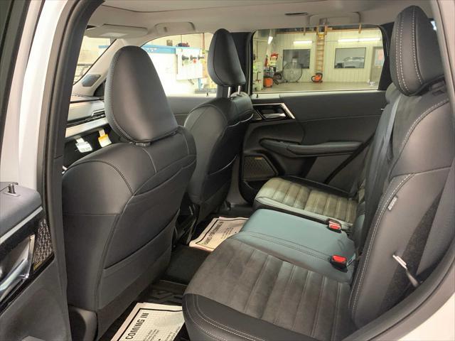 new 2025 Mitsubishi Outlander car, priced at $39,890