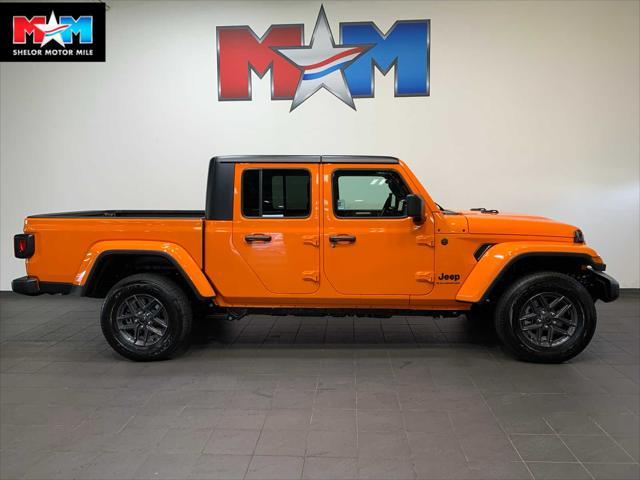 new 2025 Jeep Gladiator car, priced at $48,650