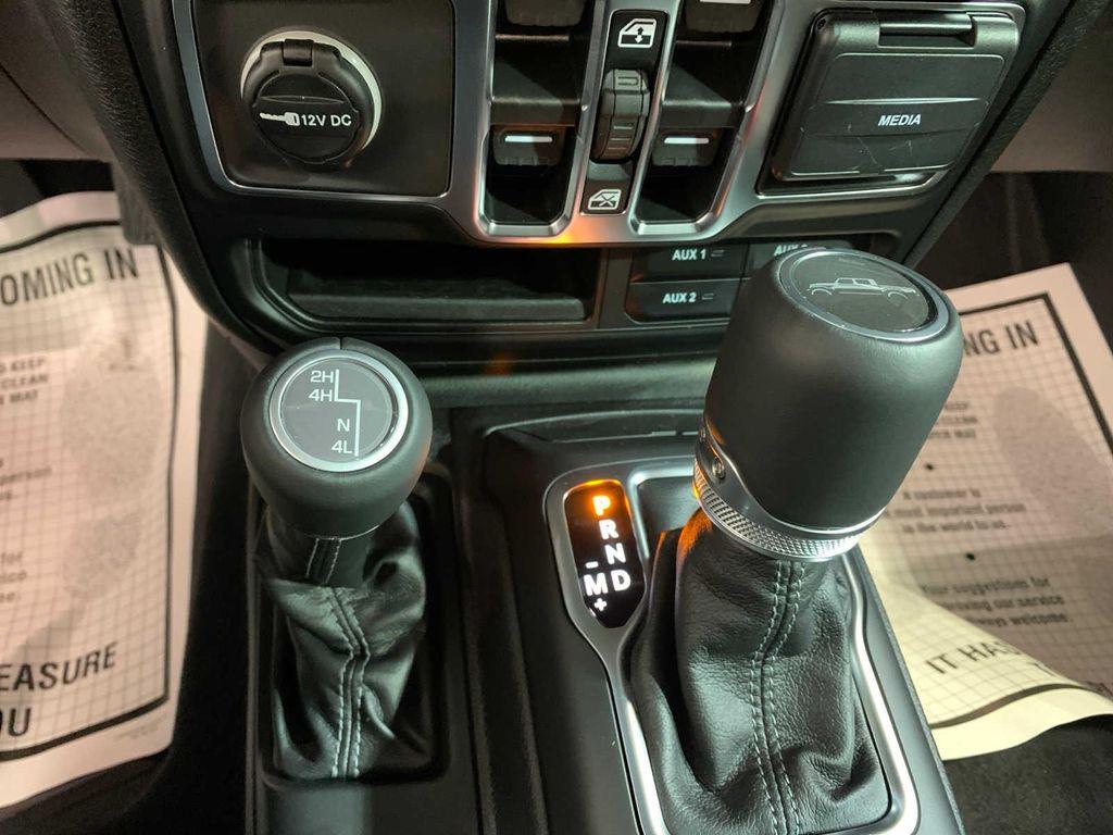 new 2025 Jeep Gladiator car, priced at $47,905