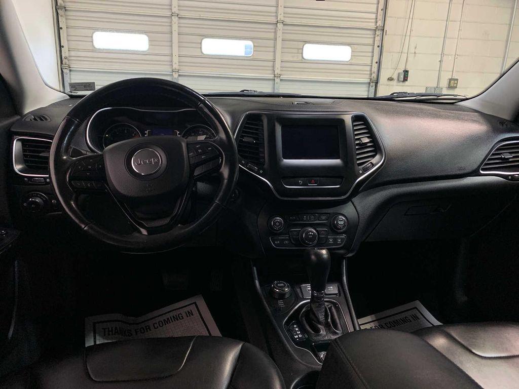 used 2020 Jeep Cherokee car, priced at $25,989