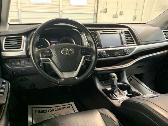 used 2018 Toyota Highlander car, priced at $30,489