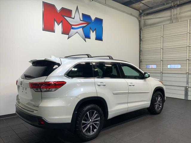 used 2018 Toyota Highlander car, priced at $30,489