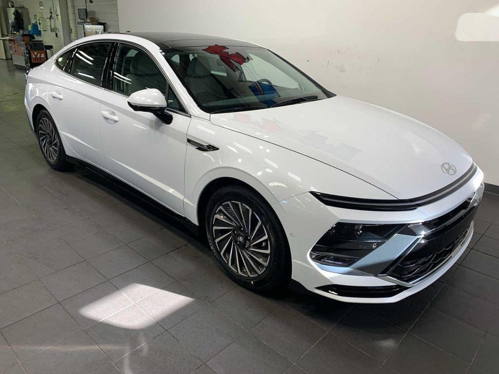 new 2026 Hyundai Sonata Hybrid car, priced at $40,395