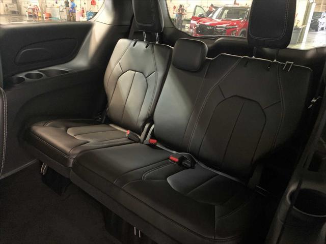 new 2025 Chrysler Pacifica car, priced at $45,940