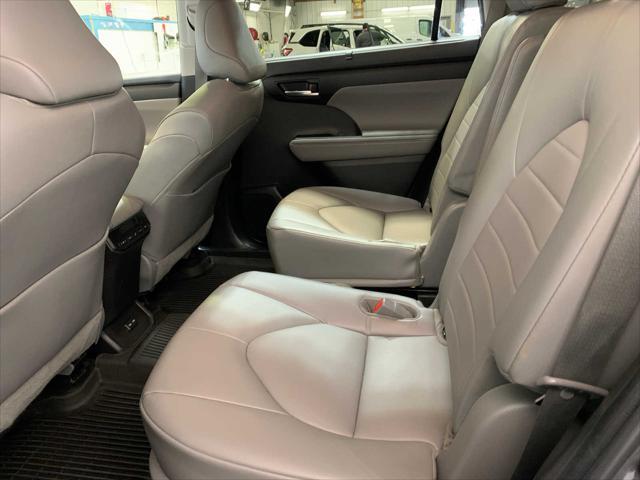 used 2022 Toyota Highlander car, priced at $41,989