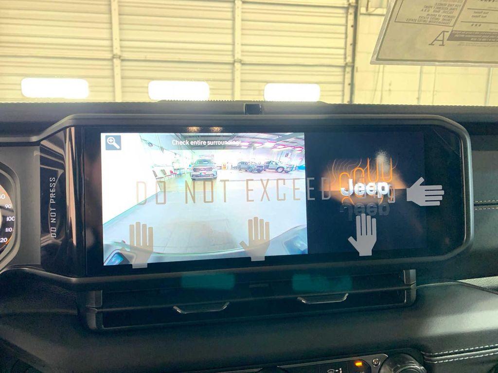 new 2025 Jeep Gladiator car, priced at $48,205