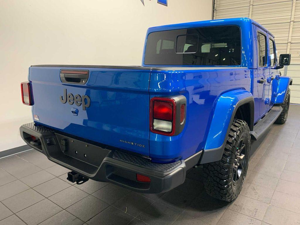 new 2025 Jeep Gladiator car, priced at $48,205