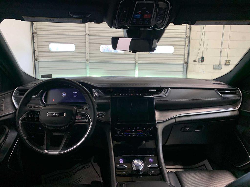 used 2022 Jeep Grand Cherokee car, priced at $40,989