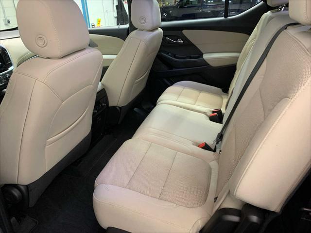 used 2022 Chevrolet Traverse car, priced at $29,897