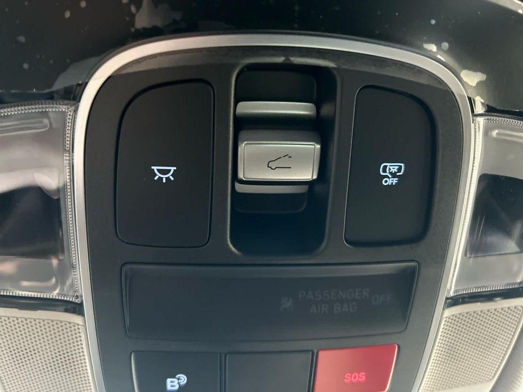 new 2025 Hyundai TUCSON Hybrid car, priced at $40,200