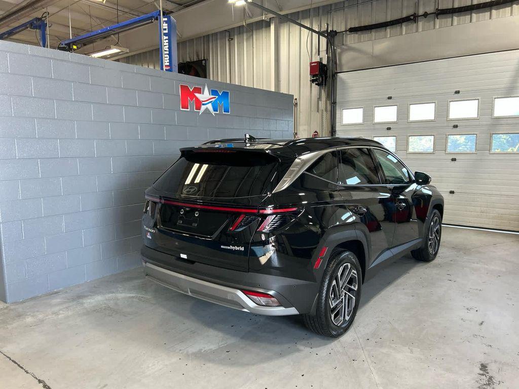 new 2025 Hyundai TUCSON Hybrid car, priced at $40,200