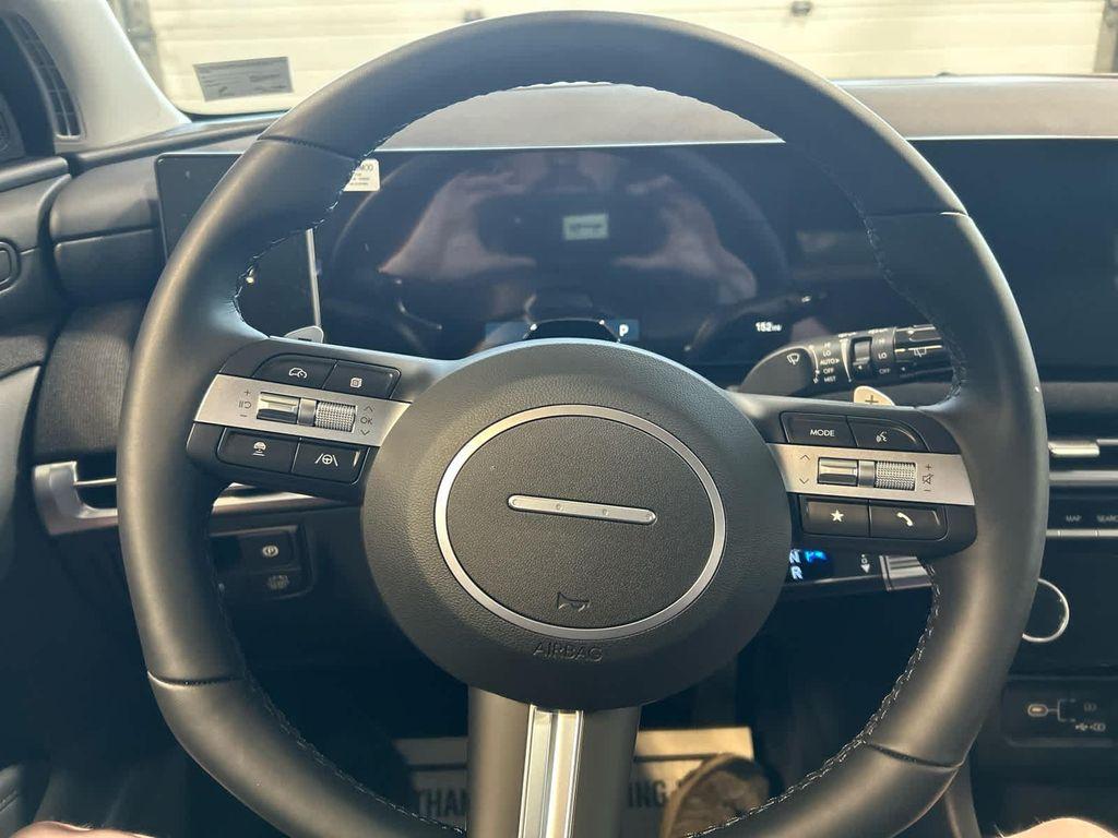 new 2025 Hyundai TUCSON Hybrid car, priced at $40,200