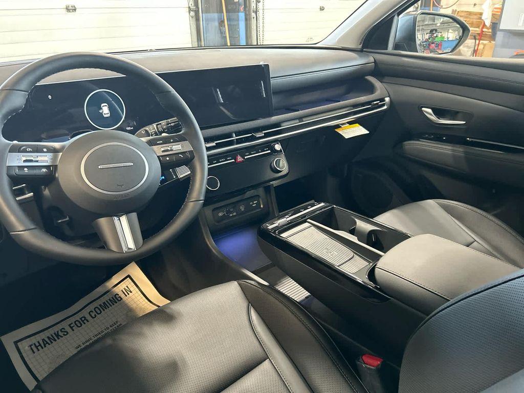 new 2025 Hyundai TUCSON Hybrid car, priced at $40,200