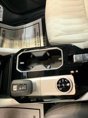 new 2025 Mitsubishi Outlander car, priced at $42,115