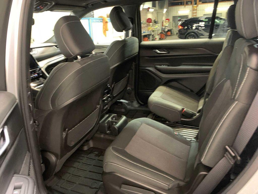 used 2024 Jeep Grand Cherokee L car, priced at $39,589