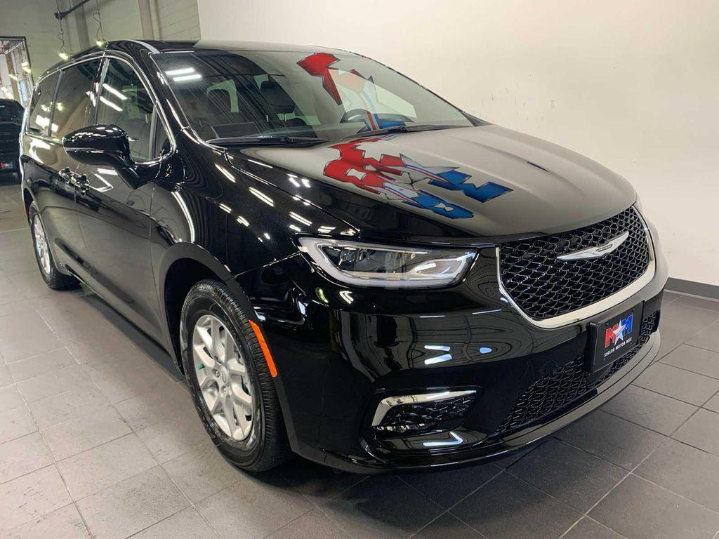new 2026 Chrysler Pacifica car, priced at $43,060