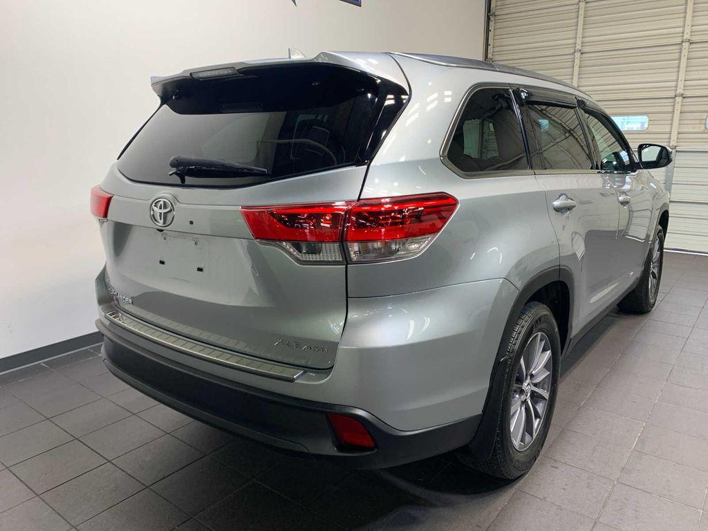 used 2019 Toyota Highlander car, priced at $34,989