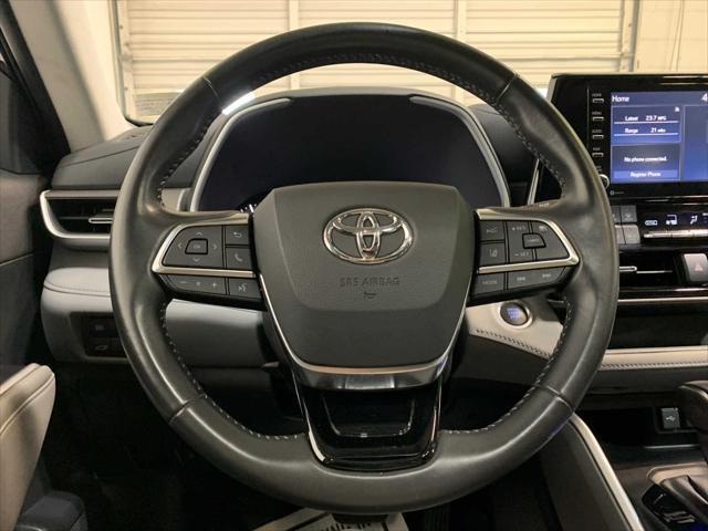 used 2021 Toyota Highlander car, priced at $37,587