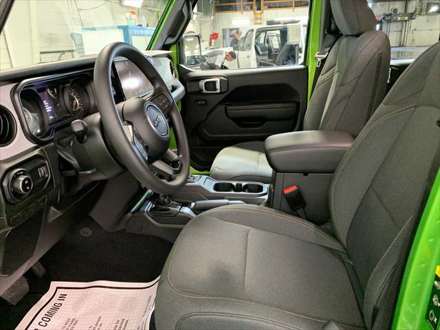 new 2025 Jeep Gladiator car, priced at $45,607