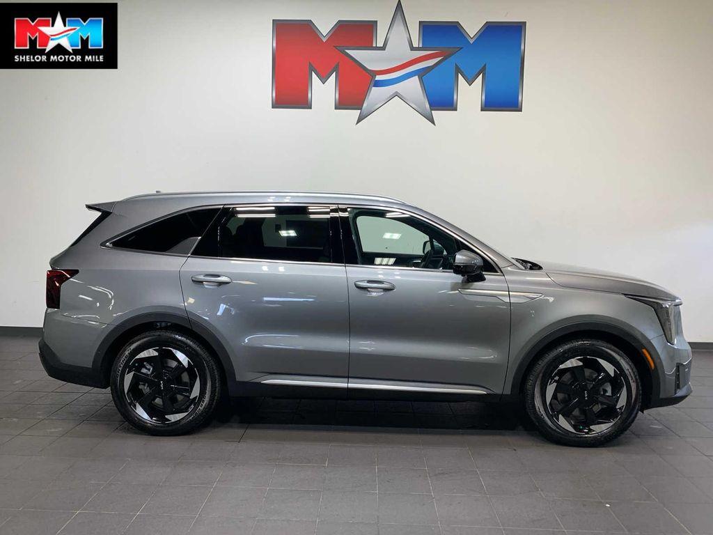 new 2025 Kia Sorento Hybrid car, priced at $48,665