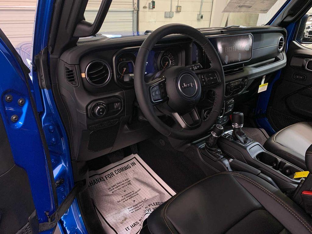 new 2025 Jeep Gladiator car, priced at $47,905
