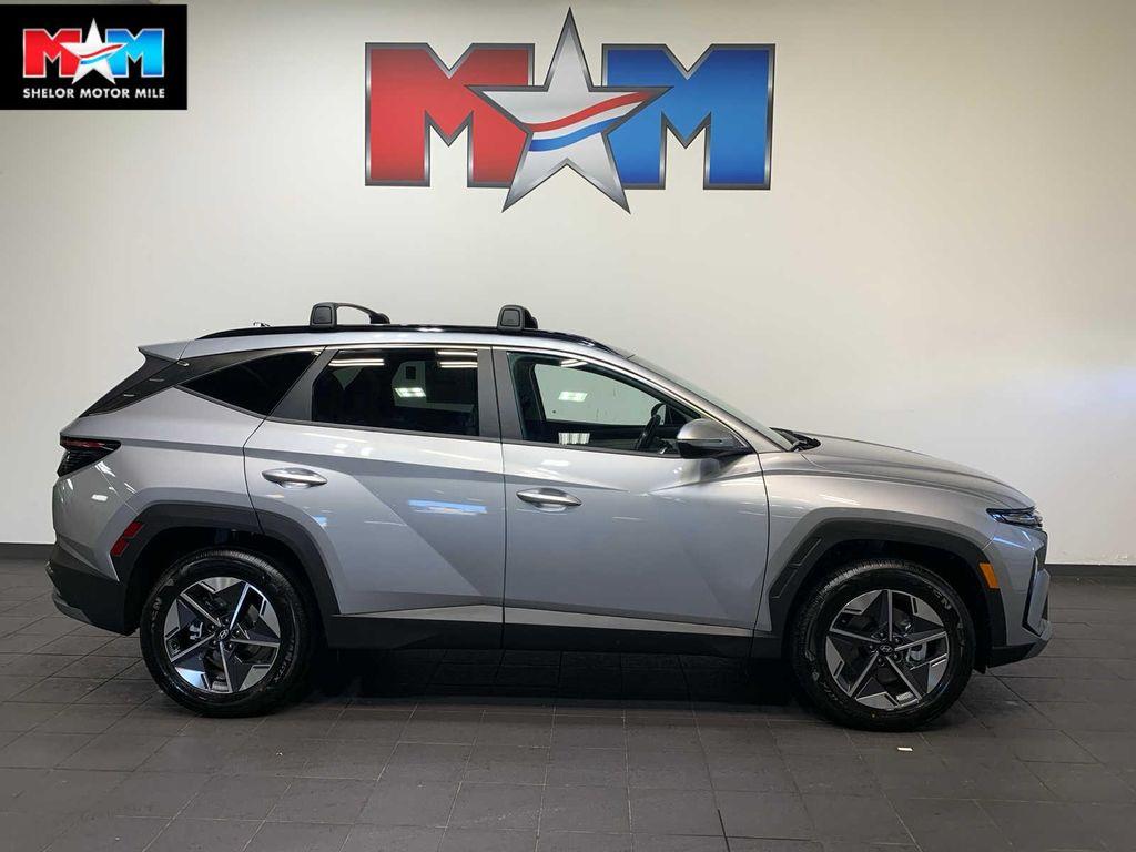 new 2025 Hyundai TUCSON Hybrid car, priced at $37,472