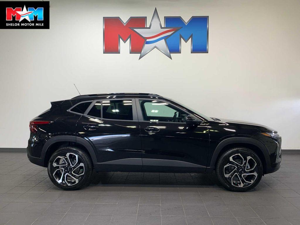 new 2025 Chevrolet Trax car, priced at $26,955