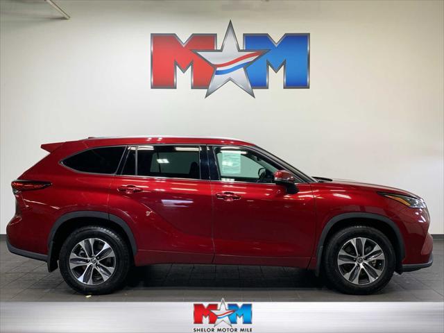 used 2021 Toyota Highlander car, priced at $36,689