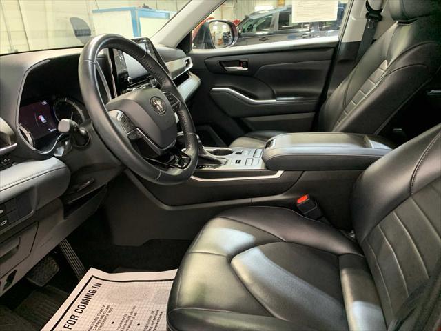 used 2021 Toyota Highlander car, priced at $36,689