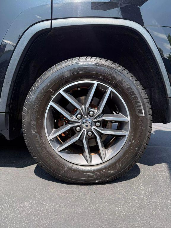used 2018 Jeep Grand Cherokee car, priced at $19,200