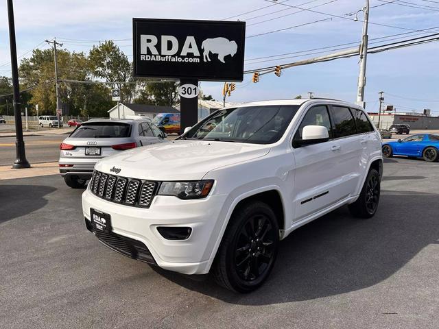 used 2017 Jeep Grand Cherokee car, priced at $18,800