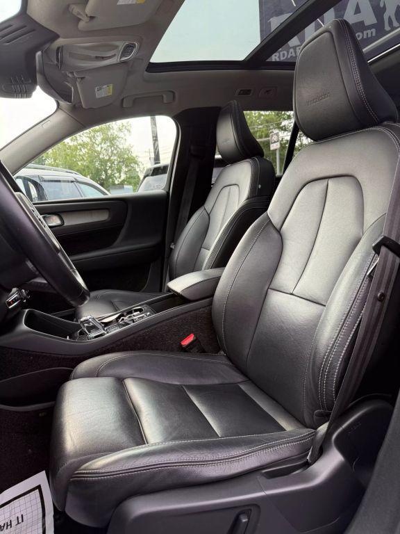 used 2019 Volvo XC40 car, priced at $22,900