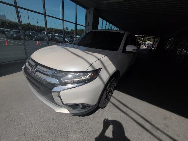 used 2016 Mitsubishi Outlander car, priced at $9,990