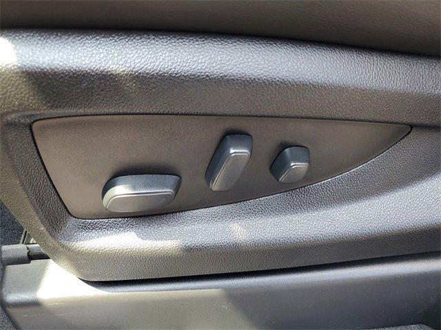 used 2019 GMC Yukon car, priced at $35,990