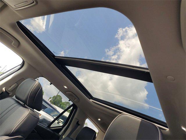 used 2025 Honda Pilot car, priced at $50,990