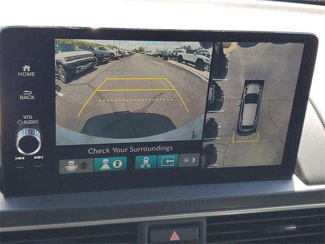 used 2025 Honda Pilot car, priced at $50,990
