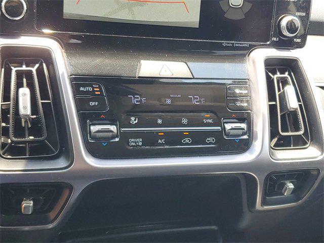 used 2023 Kia Sorento Hybrid car, priced at $31,990