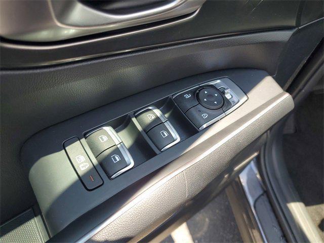 used 2023 Kia Sorento Hybrid car, priced at $31,990