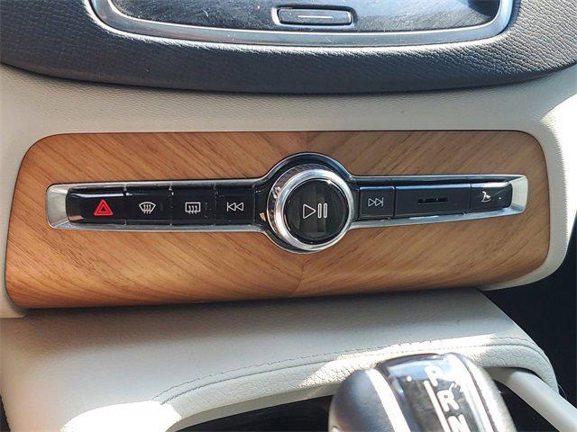 used 2022 Volvo XC90 car, priced at $38,990