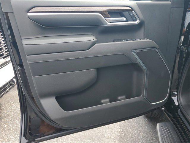 used 2025 GMC Sierra 2500 car, priced at $64,490