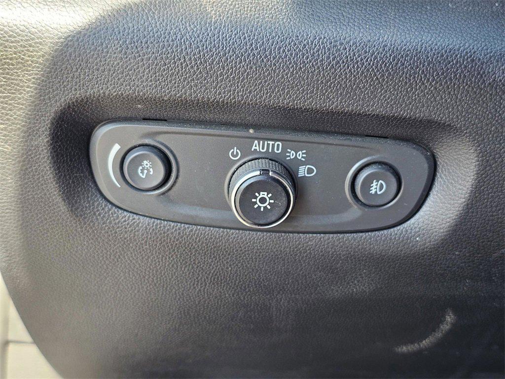 used 2021 Chevrolet Traverse car, priced at $21,590