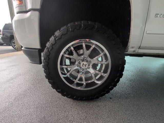 used 2018 Chevrolet Silverado 1500 car, priced at $24,990