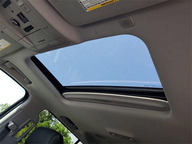 used 2020 GMC Yukon XL car, priced at $28,990