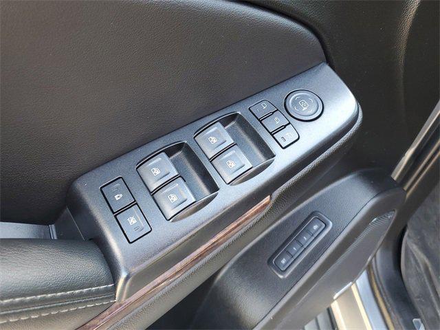 used 2020 GMC Yukon XL car, priced at $28,990