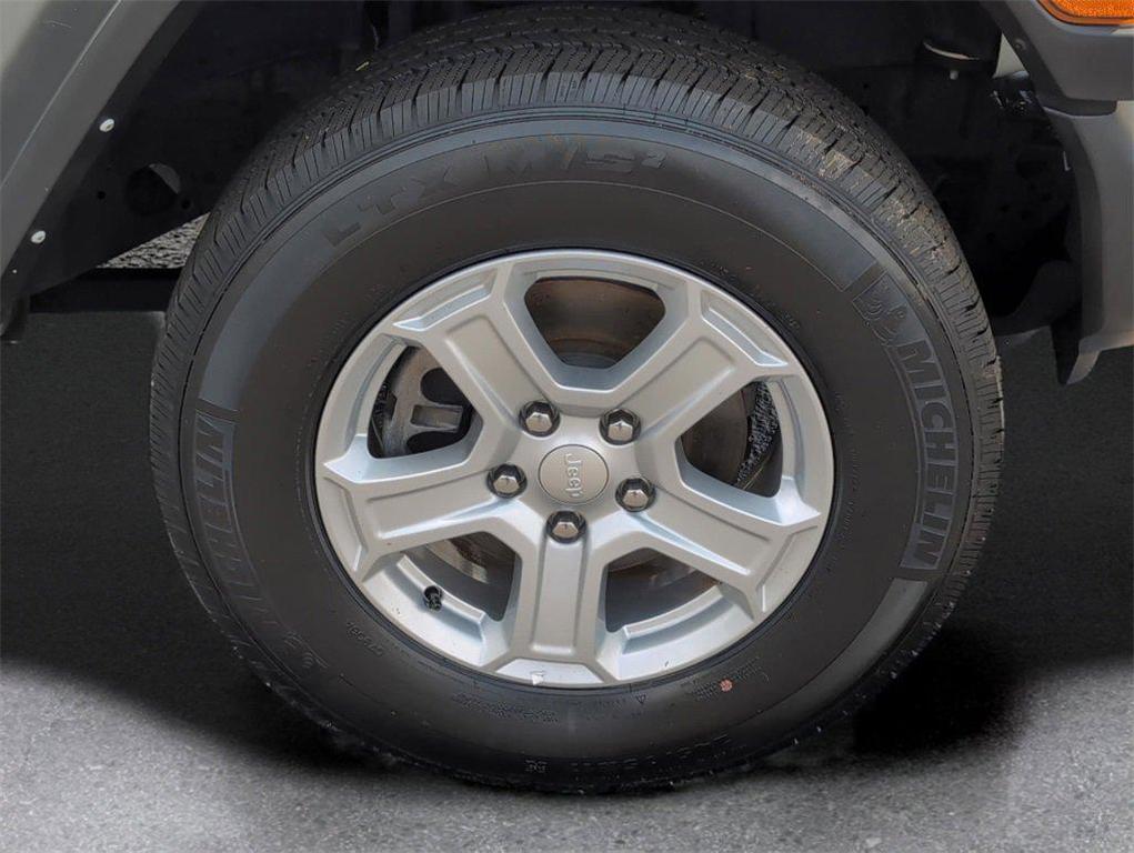 used 2021 Jeep Wrangler Unlimited car, priced at $27,990