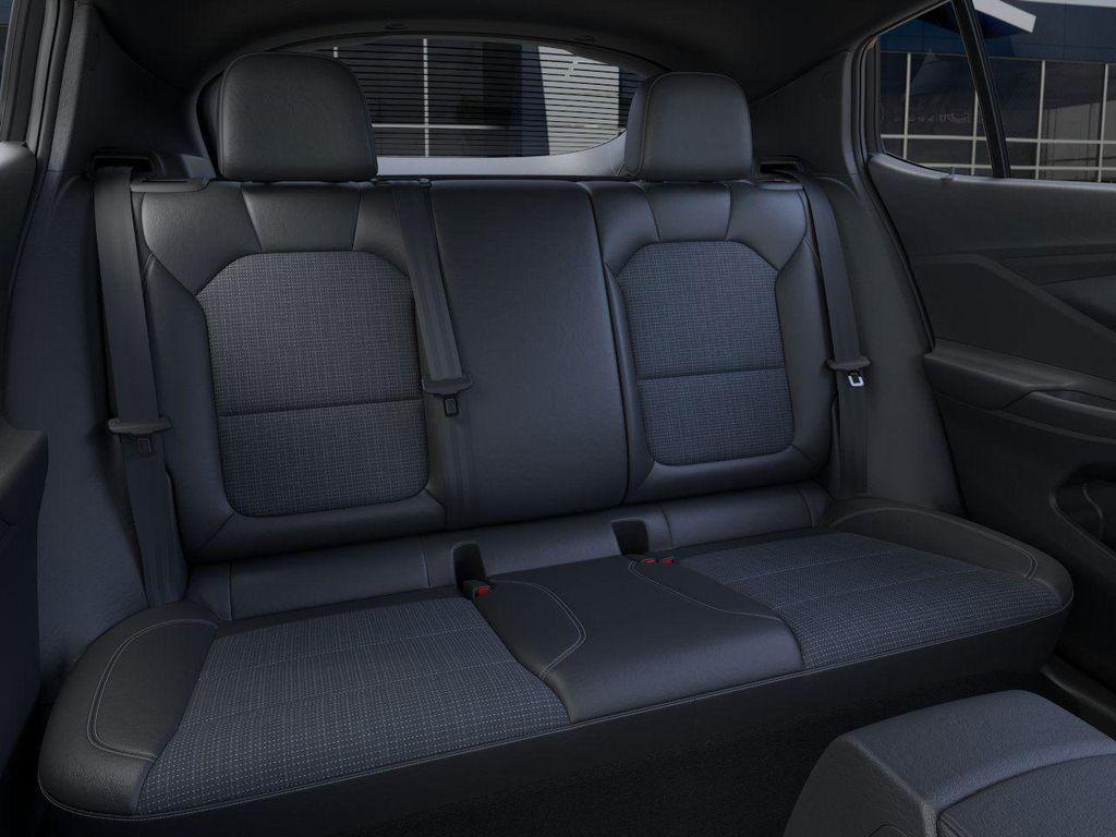 new 2025 Buick Envista car, priced at $24,670