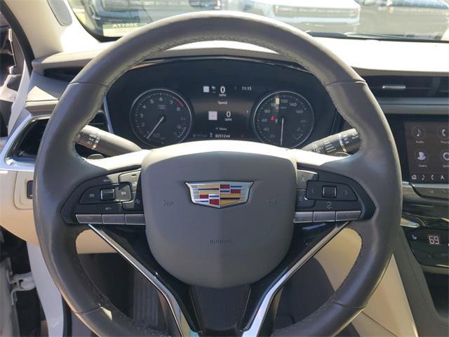 used 2020 Cadillac XT6 car, priced at $25,590