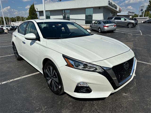 used 2021 Nissan Altima car, priced at $22,500