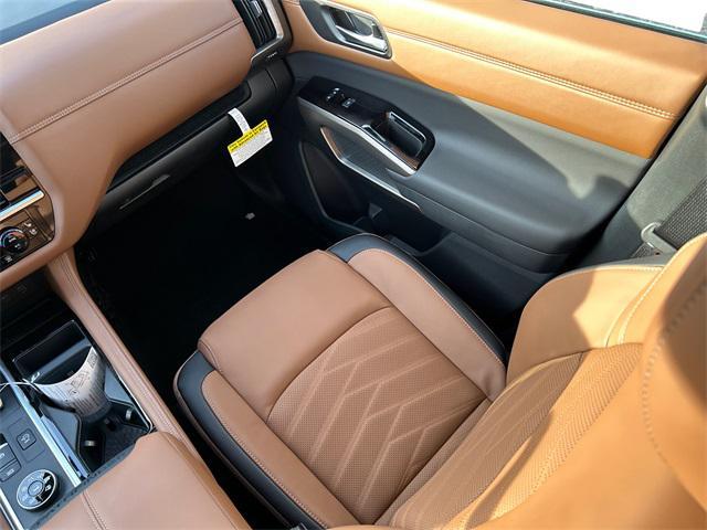 new 2025 Nissan Pathfinder car, priced at $50,101