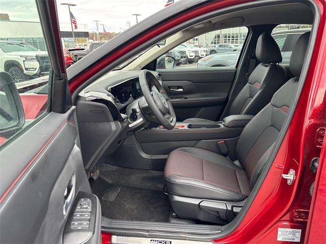new 2025 Nissan Kicks car, priced at $31,283